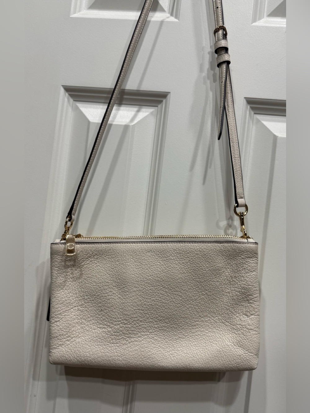 Coach Ivory Lyla Pebbled Leather Crossbody Bag with Gold Hardware - Picture 2 of 9